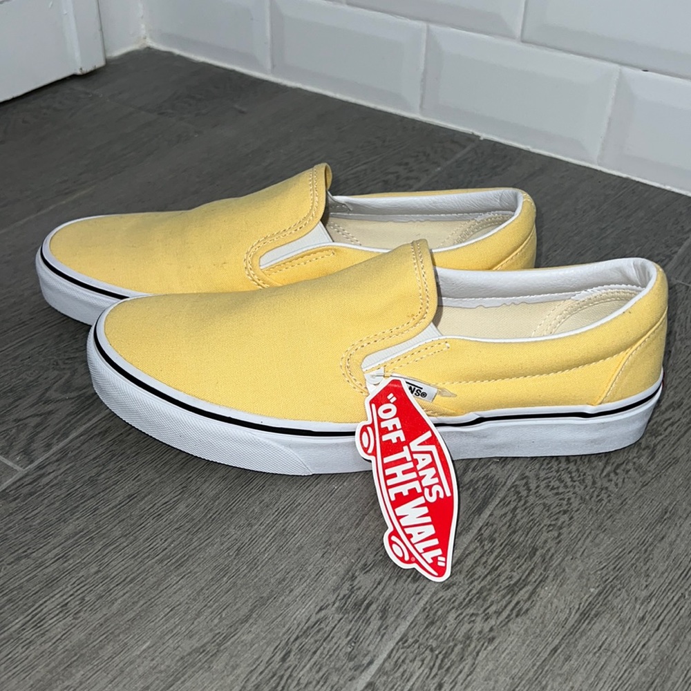 ☀️ Vans classic, slip on golden haze and true white Bnib